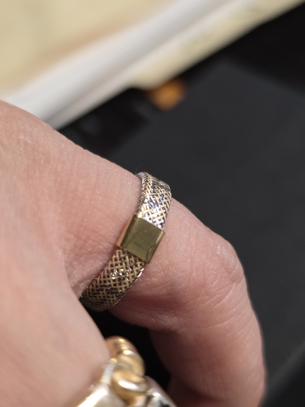 10K Gold Textured Mesh Ring